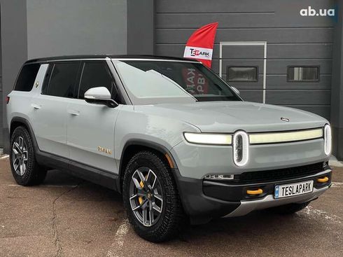 Rivian R1S 2023 - фото 11