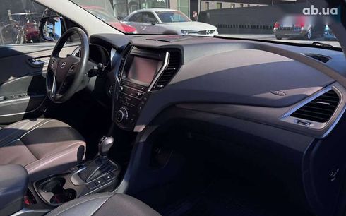 Hyundai Grand Santa Fe 2018 - фото 15