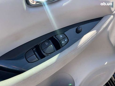 Nissan Leaf 2016 - фото 17