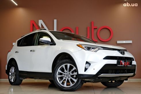 Toyota RAV4 2017 белый - фото 4