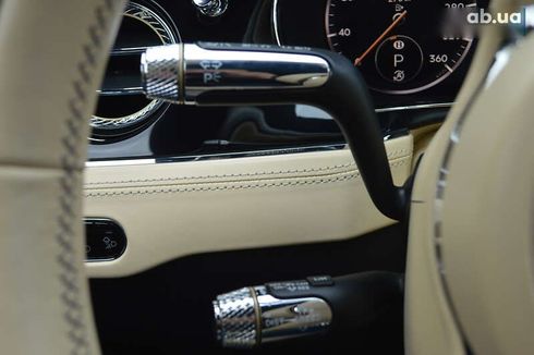 Bentley Continental GT 2019 - фото 25