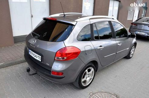 Renault Clio 2011 - фото 10