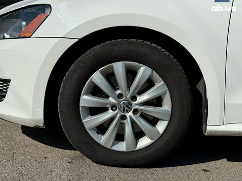 Volkswagen Passat 2015 белый - фото 9