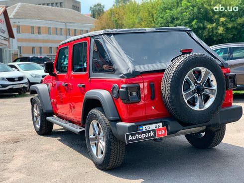 Jeep Wrangler 2019 красный - фото 23