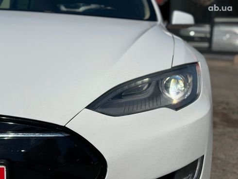 Tesla Model S 2013 белый - фото 4