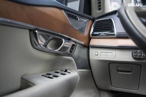 Volvo XC90 2016 - фото 28