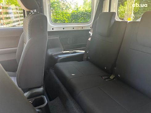 Suzuki Jimny 2020 белый - фото 18