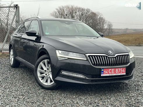 Skoda Superb 2020 - фото 7