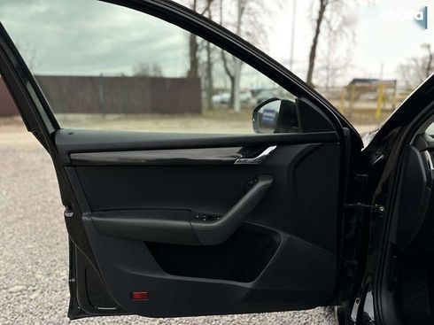 Skoda Octavia 2018 - фото 23