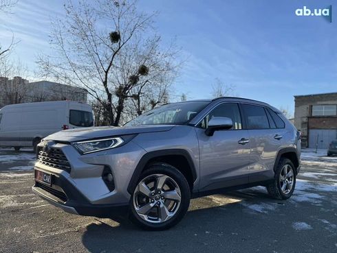 Toyota RAV4 2019 - фото 6