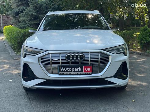 Audi E-Tron 2020 белый - фото 2