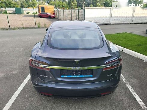 Tesla Model S 2018 - фото 19