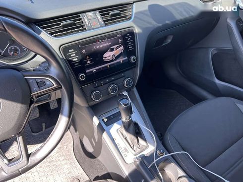 Skoda Octavia 2018 - фото 19