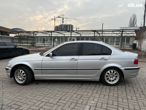 BMW 3 серия 2001 серый - фото 2