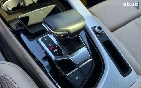 Audi A4 2019 - фото 19