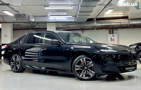 BMW 7 серия 2023 - фото 3