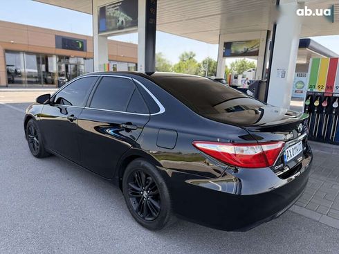 Toyota Camry 2015 - фото 11