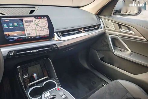 BMW iX1 2023 - фото 6
