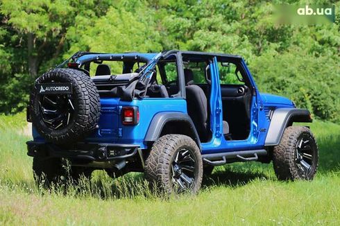 Jeep Wrangler 2022 - фото 8