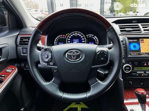 Toyota Camry 2011 - фото 25