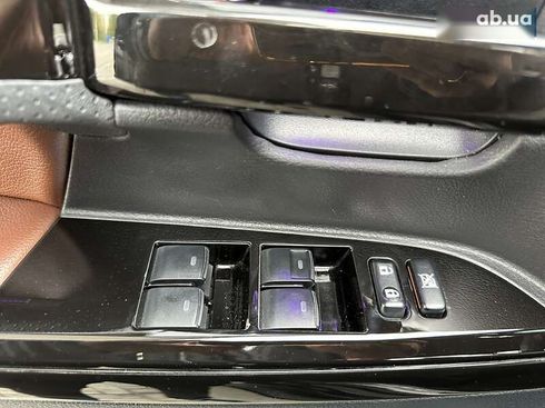 Toyota Land Cruiser 2020 - фото 27