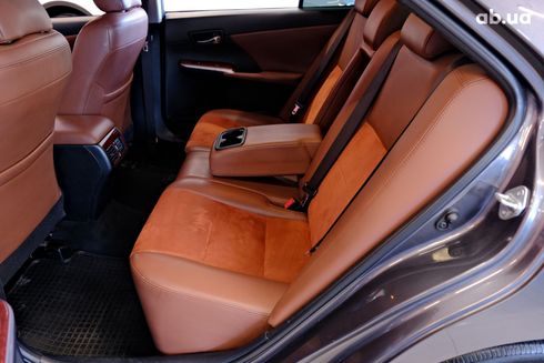 Toyota Camry 2014 серый - фото 9