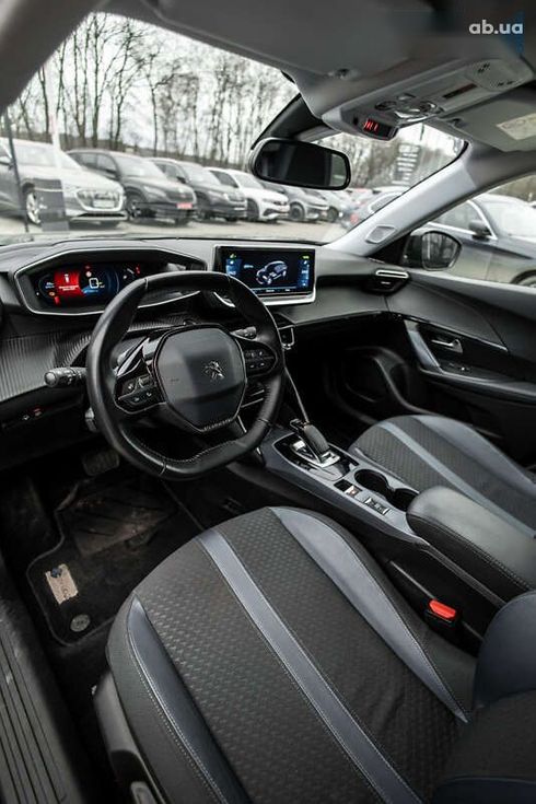 Peugeot e-2008 2020 - фото 25