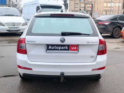 Skoda Octavia 2014 белый - фото 31