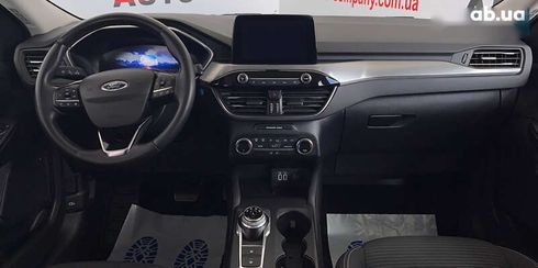 Ford Kuga 2021 - фото 18