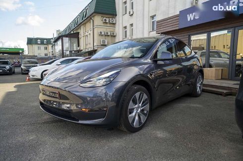 Tesla Model Y 2023 - фото 3