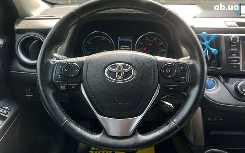 Toyota RAV4 2017 - фото 11