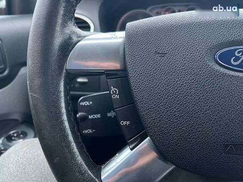 Ford Focus 2010 - фото 20