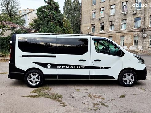 Renault Trafic 2018 белый - фото 11