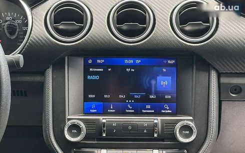 Ford Mustang 2021 - фото 20
