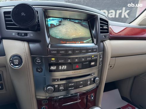 Lexus LX 2008 черный - фото 26