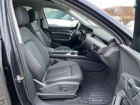 Audi Q8 e-tron 2023 - фото 25