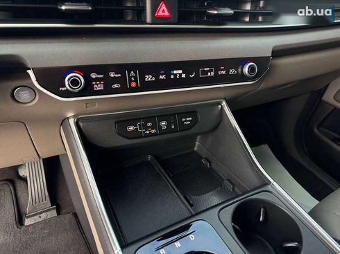 Kia Carnival 2024 - фото 24