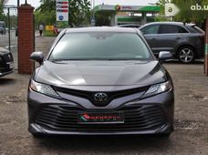 Продаж вживаних Toyota Camry 2018 року - купити на Автобазарі