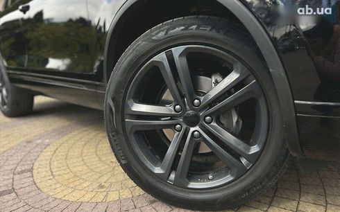 Volkswagen Touareg 2016 - фото 28