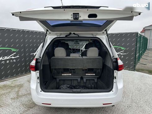 Toyota Sienna 2016 - фото 28