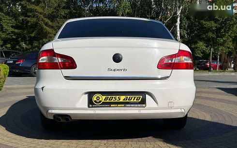 Skoda Superb 2012 - фото 6
