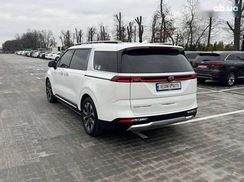 Kia Carnival 2020 - фото 6