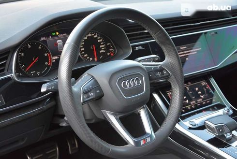 Audi Q8 2020 - фото 20