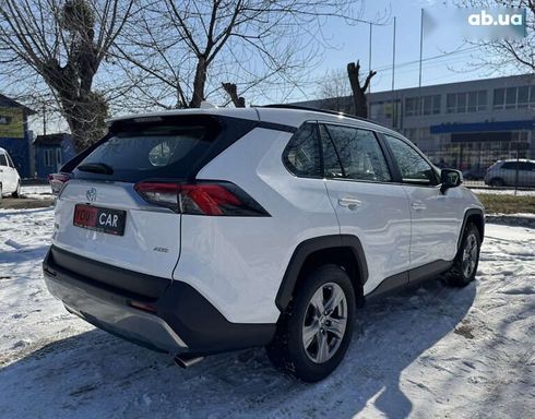 Toyota RAV4 2022 - фото 19