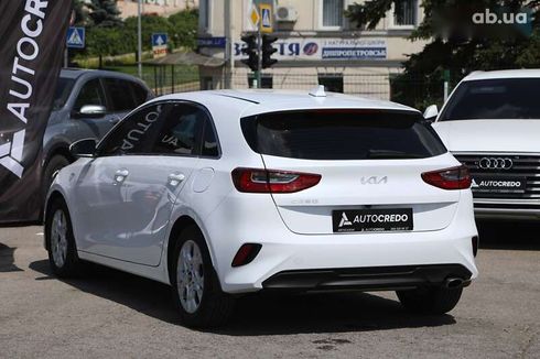 Kia Cee'd 2022 - фото 4