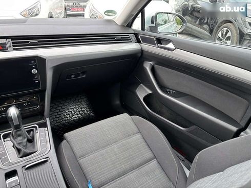 Volkswagen Passat 2022 - фото 29