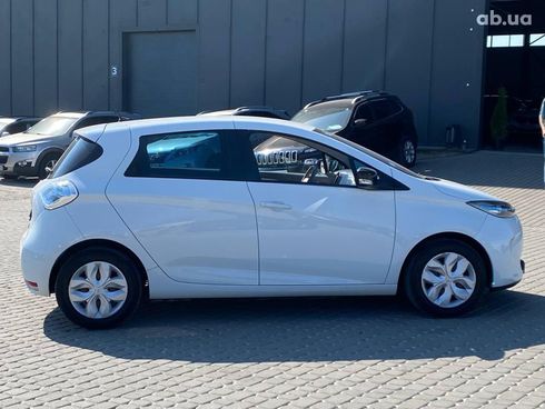 Renault Zoe 2015 белый - фото 10