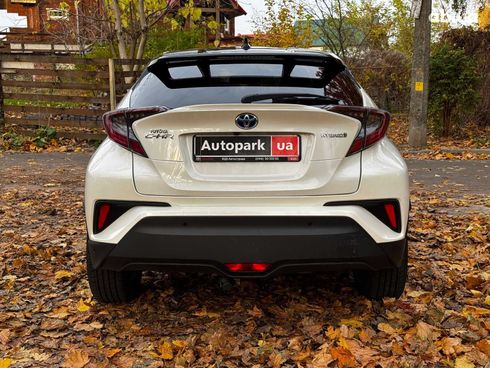 Toyota C-HR 2019 белый - фото 8