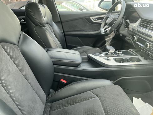Audi Q7 2019 - фото 23