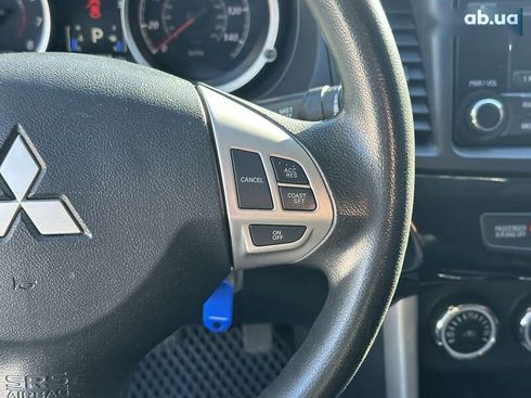 Mitsubishi Lancer 2016 - фото 16